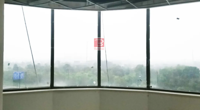 使用隔斷防火玻璃時要注意什么？